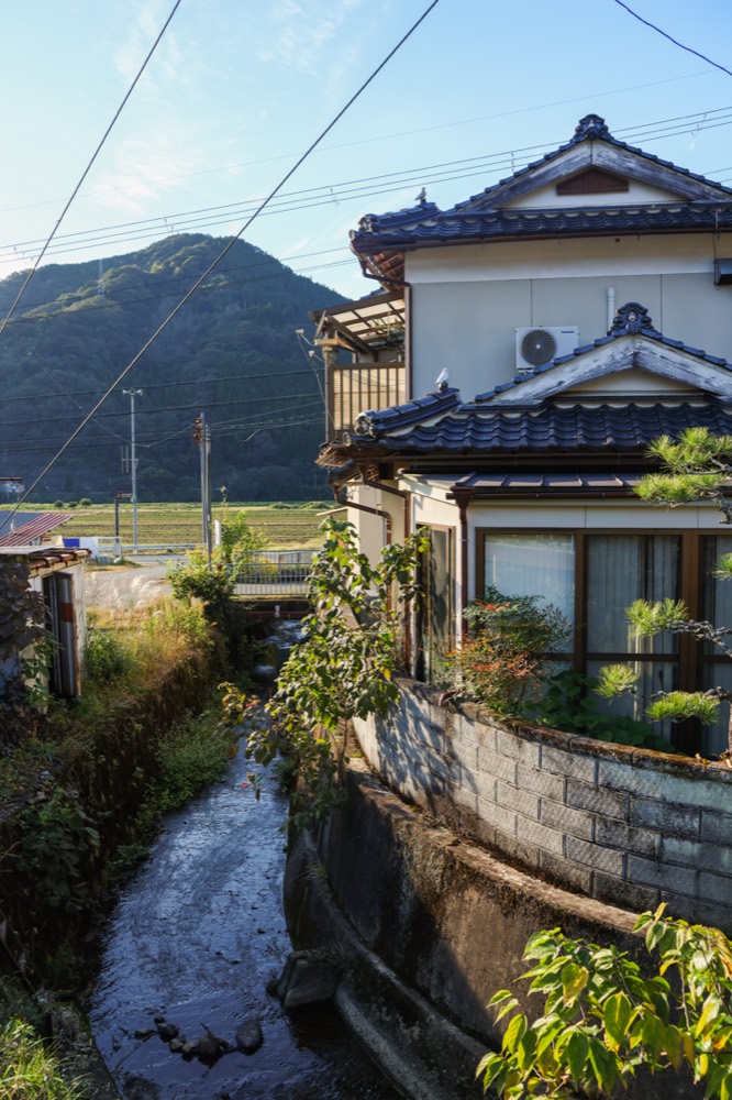 Japan &mdash; documentary frame